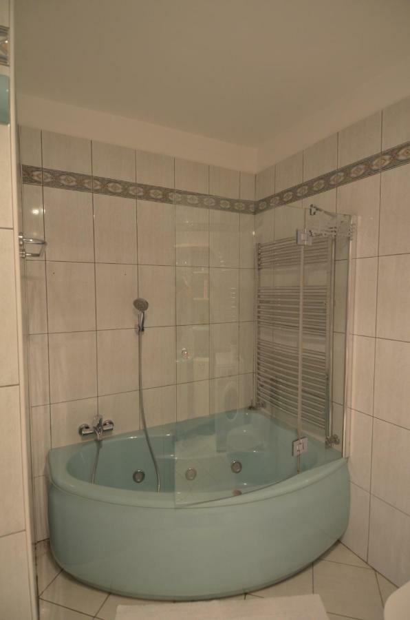 Petra Hills Apartment Opatija Ngoại thất bức ảnh